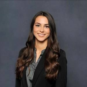 Meet your Posher, Ana